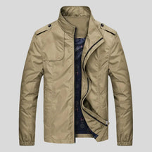 Jaqueta Masculina Forrada North Pagliacci PG173 com design moderno, forro acolchoado e encaixe perfeito para estilo e conforto em qualquer ocasião.