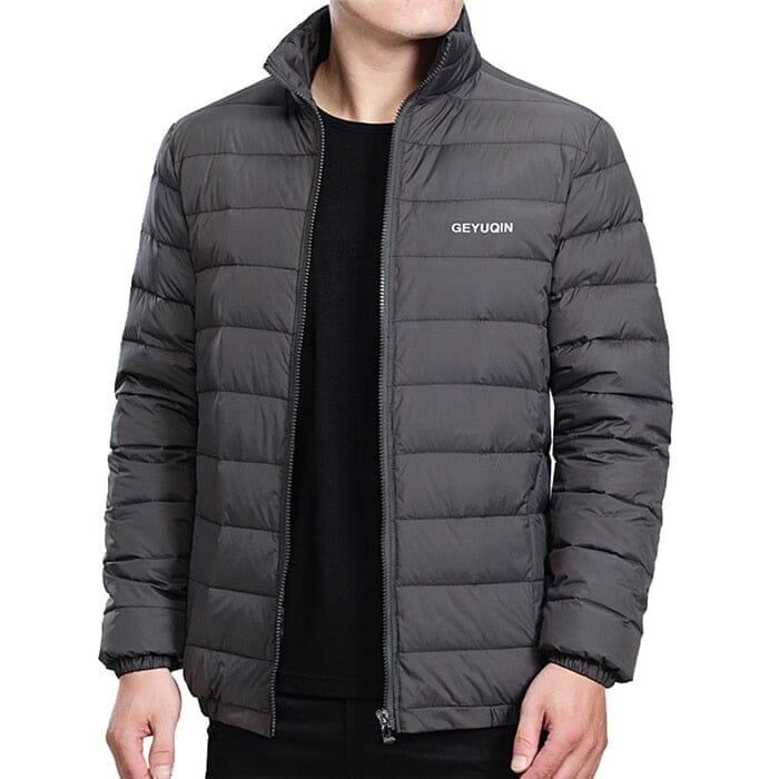 Jaqueta Masculina Outline Pagliacci PG175 com forro acolchoado, zíper resistente e ajuste confortável para proteção contra o frio.