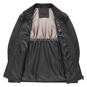 Jaqueta Masculina Outward Pagliacci PG131, design minimalista e elegante.